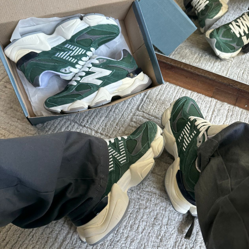 Tênis New Balance 9060 Sea Salt Verde Couro Legítimo