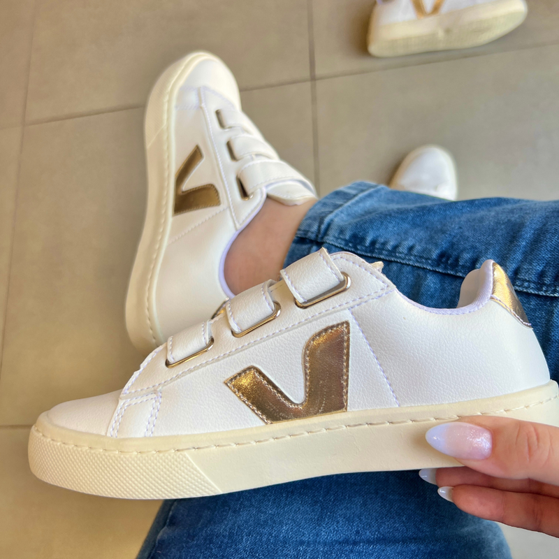 Tênis Vert Velcro Branco e Dourado