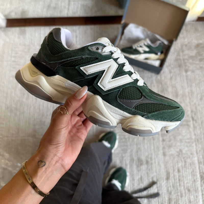 Tênis New Balance 9060 Sea Salt Verde Couro Legítimo