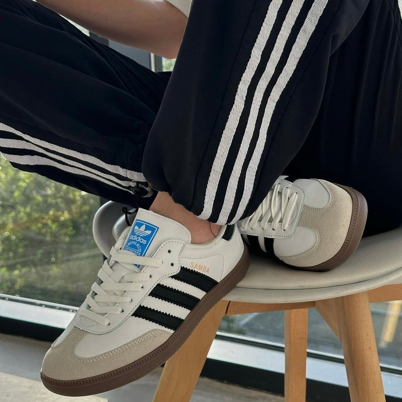 Tênis Adidas Samba OG Branco e Preto Couro Legítimo