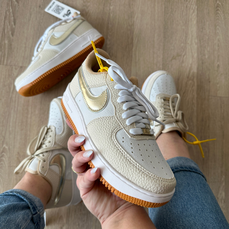 Tênis Nike Air Force Croco Ouro Premium