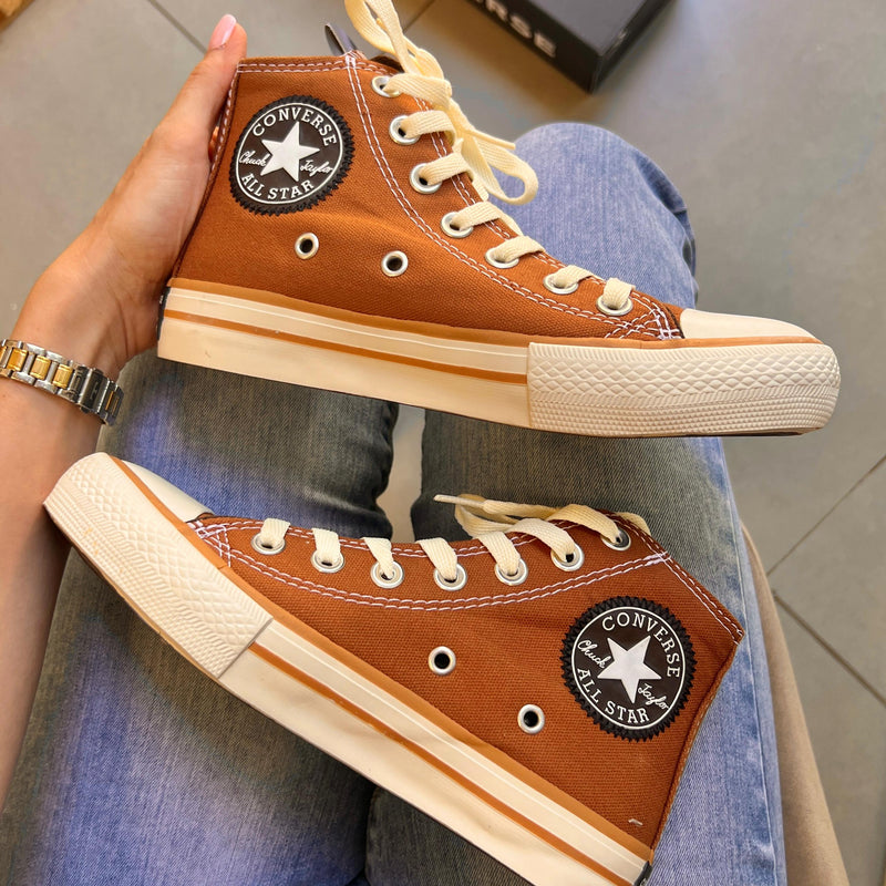 Tênis All Star Cano Alto Caramelo Lona