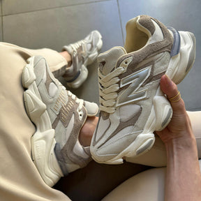 Tênis New Balance 9060 Sea Salt Bege Couro Legítimo