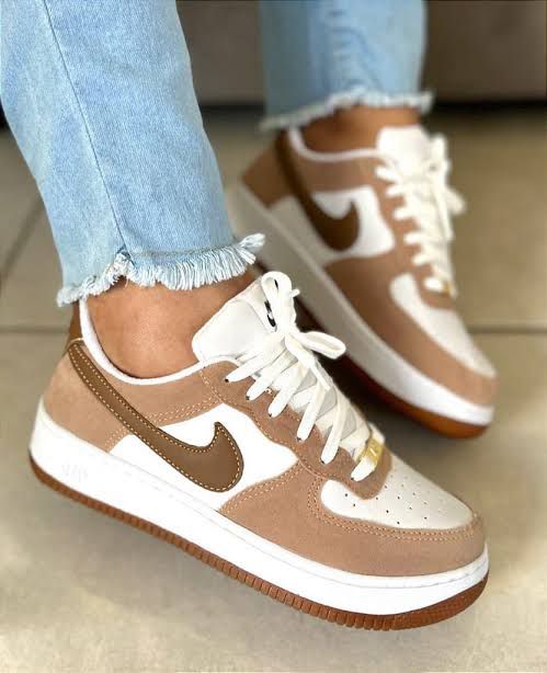 Tênis Nike Air Force Caramelo Camurça