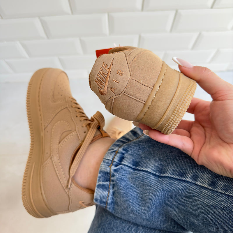 Tênis Nike Air Force 1 Caramelo 2.0