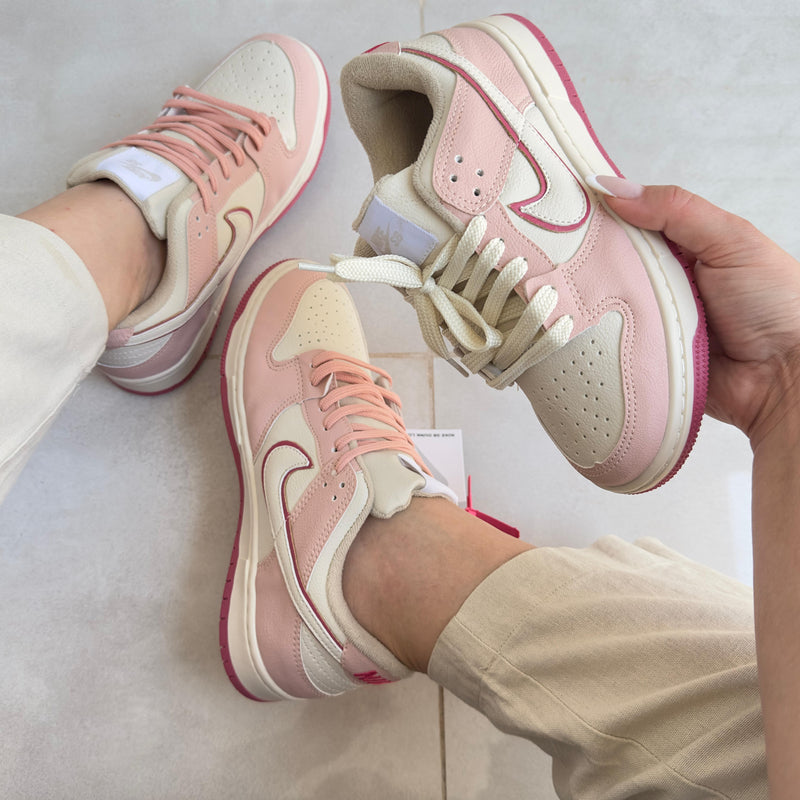 Tênis Nike Dunk Rosa Penelope