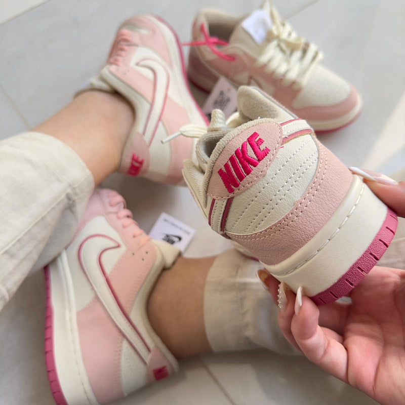 Tênis Nike Dunk Rosa Penelope