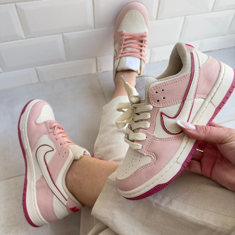 Tênis Nike Dunk Rosa Penelope