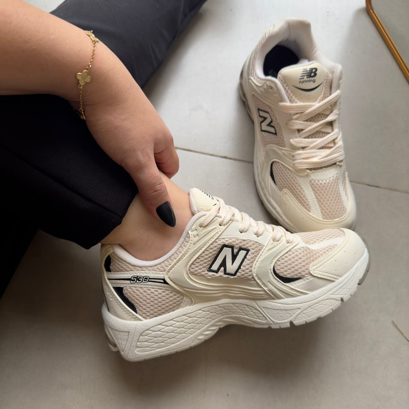 Tênis New Balance 530 Off White Preto