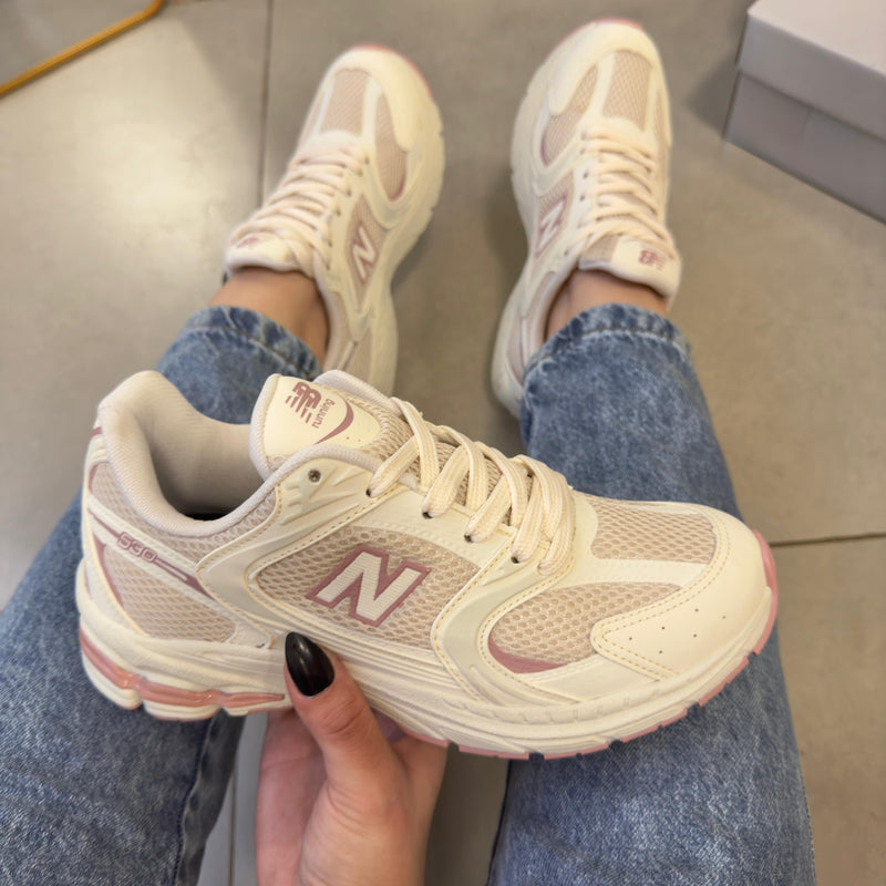 Tênis New Balance 530 Off White Rosa