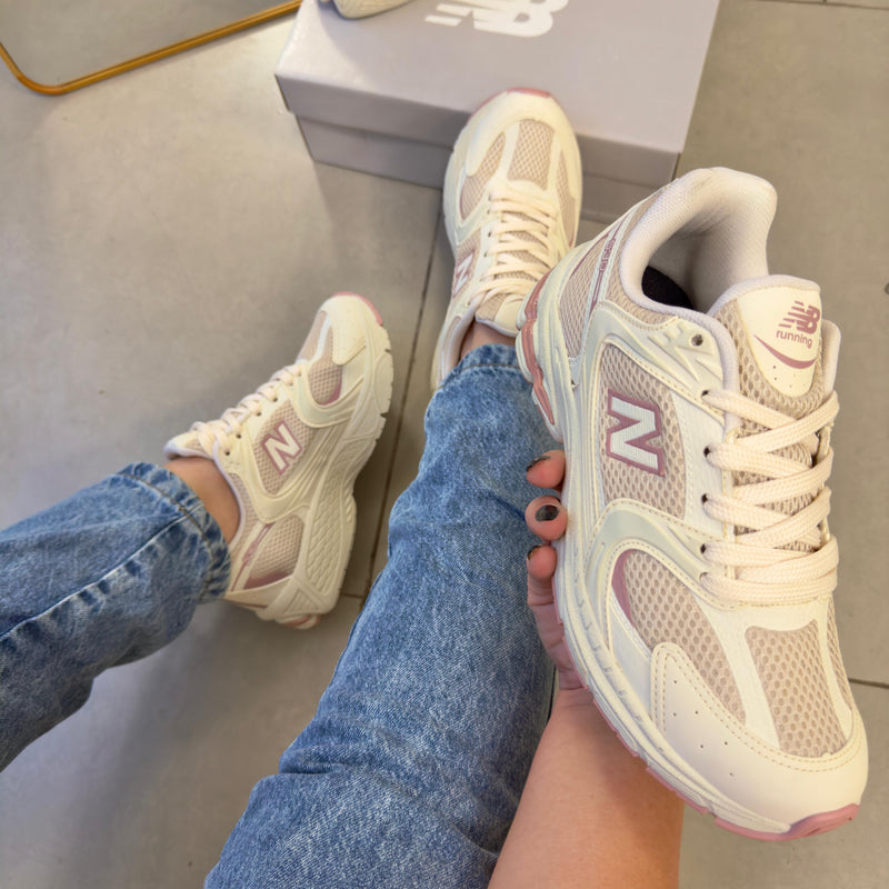 Tênis New Balance 530 Off White Rosa