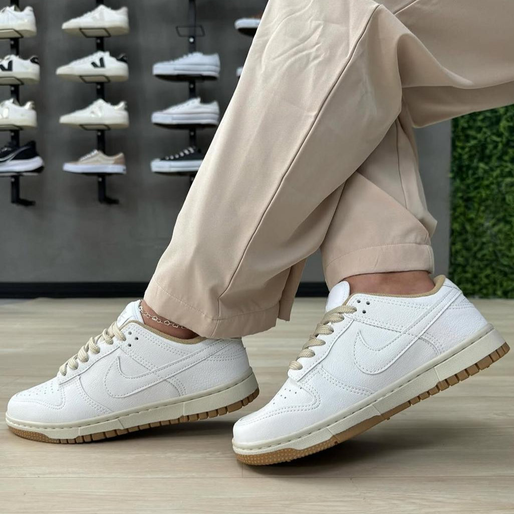 Tênis Nike Dunk Branco Bege Premium