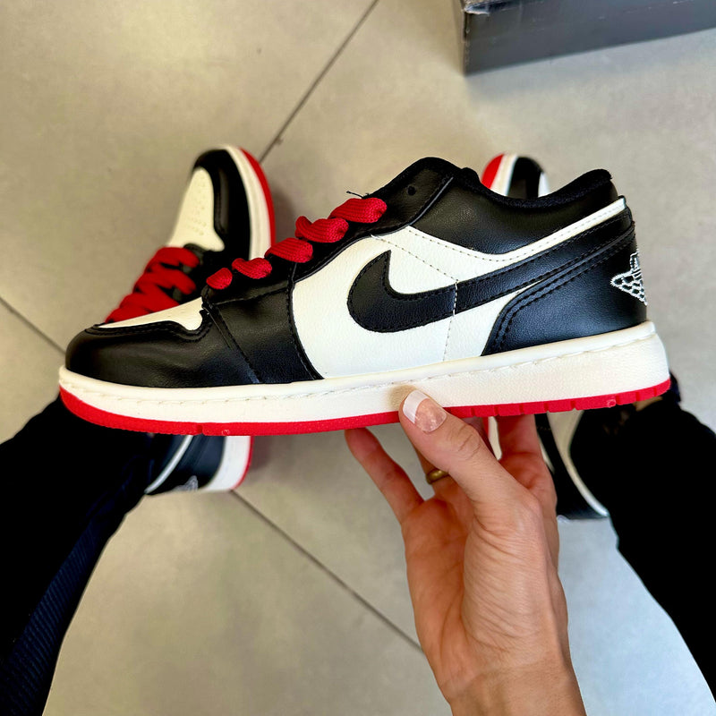 Tênis Air Force Jordan Preto e Vermelho