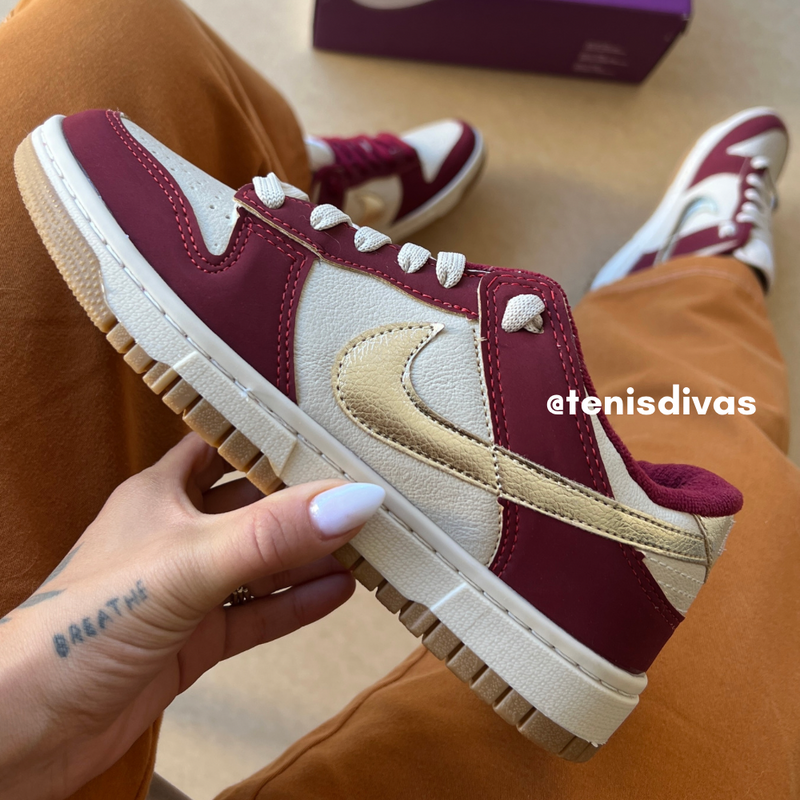 T nis Nike Dunk SB Bordo Ouro Light Premium