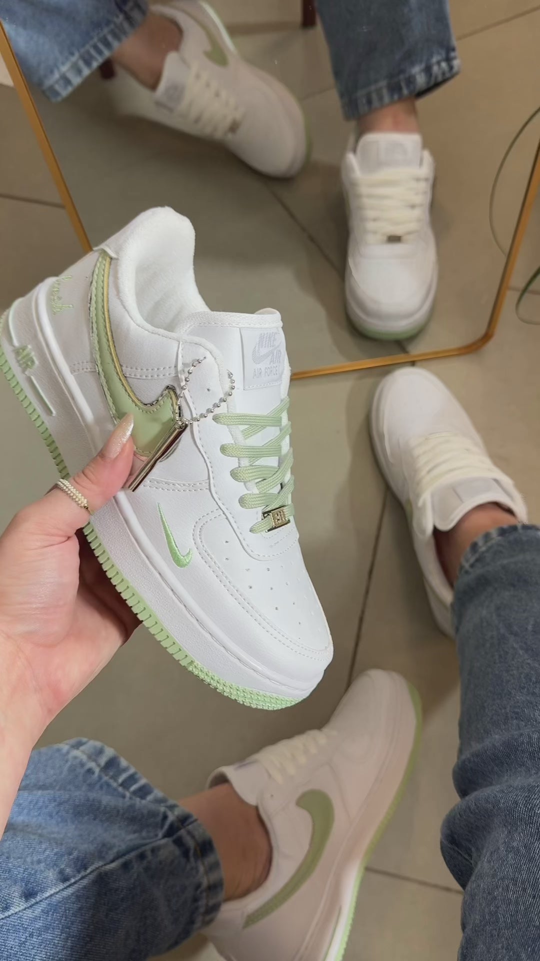 Tênis Nike Air Force Grama Pingente 2.0